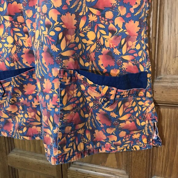 Butter Soft Autumn Leaves Top Women's M Cotton Poly 5 Pocket V-Neck Fall Scrubs - Picture 4 of 11